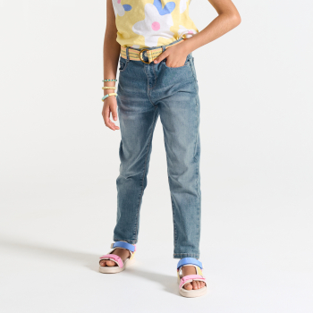 جينز بوي فريند مغسول باللون الأزرق للفتيات